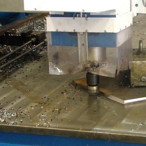 Furadeira cnc para usinagem